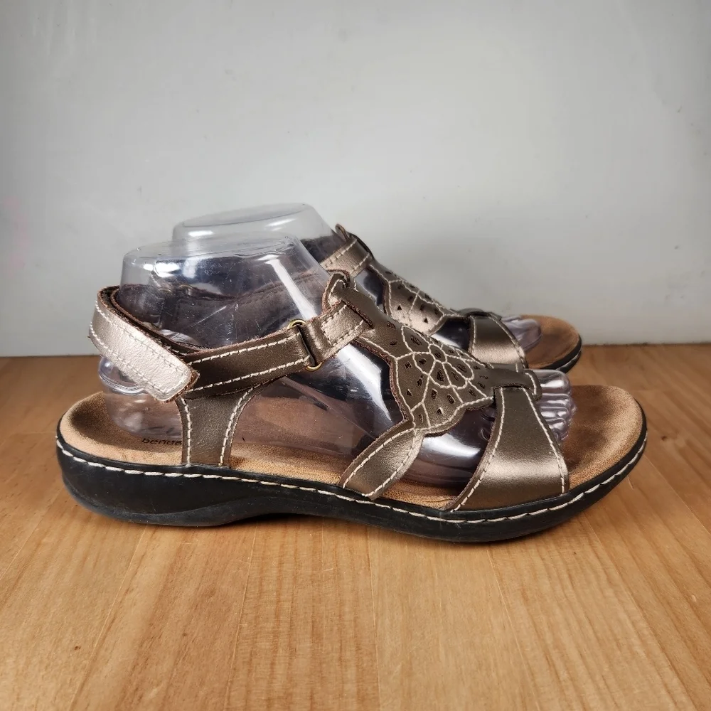 Clarks Sandals Women’s 9 Brown Leather Open Toe Wedge Floral Bendables Shoes - Picture 2 of 12